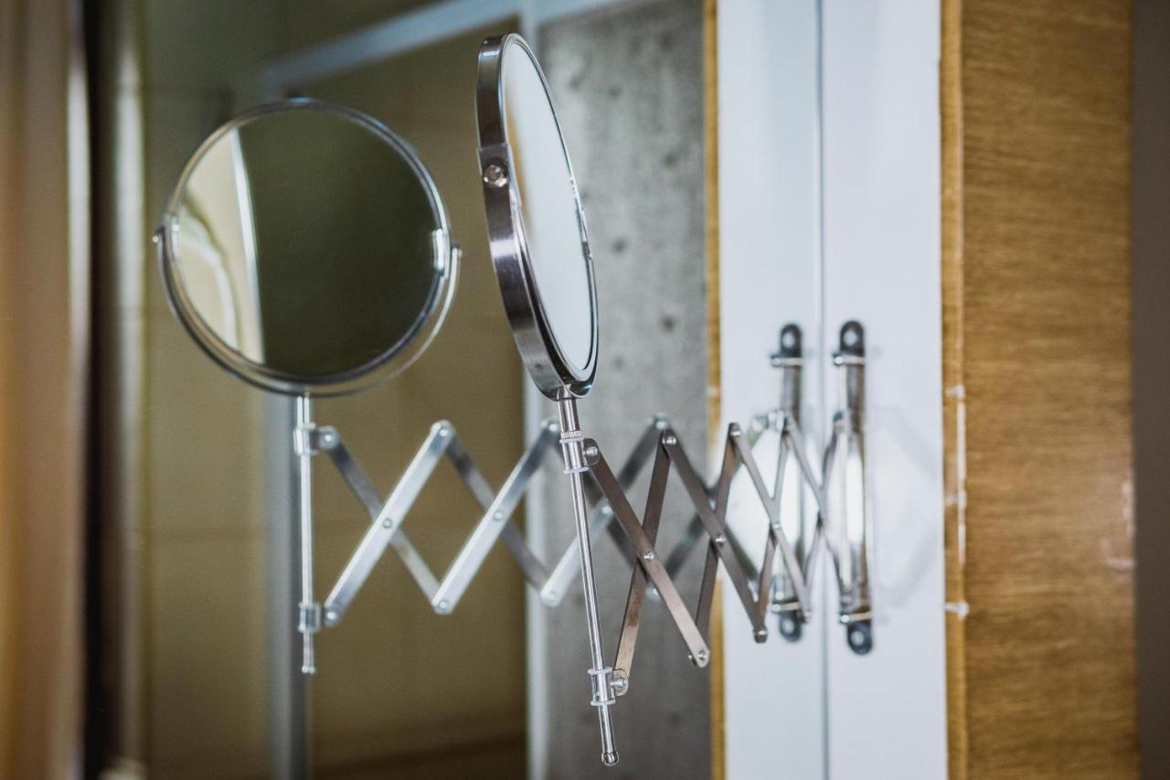 Leon Boutique Hotel スフミ エクステリア 写真