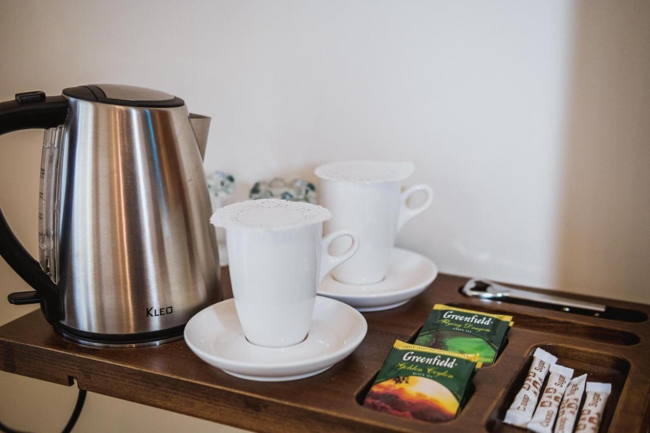 Leon Boutique Hotel スフミ エクステリア 写真